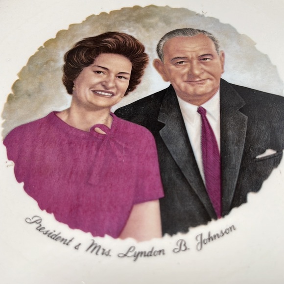 Vintage President & Mrs. Lyndon B. Johnson Decorative Plate Gold Trim - Picture 2 of 5